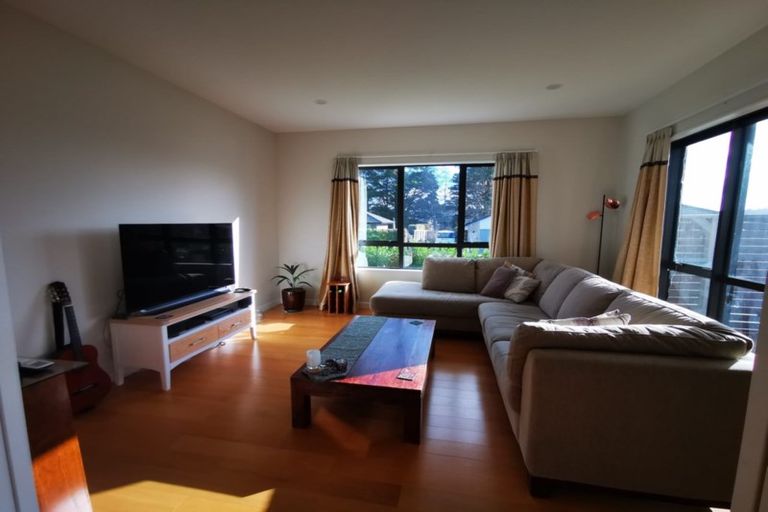 Photo of property in 14 Pohue Avenue, Huapai, Kumeu, 0810