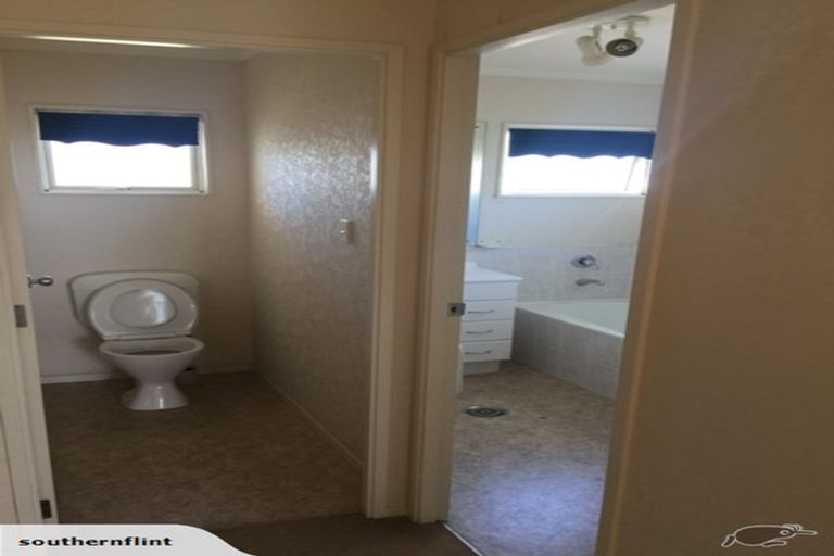 Photo of property in 17 Emmerdale Avenue, Papakura, 2110