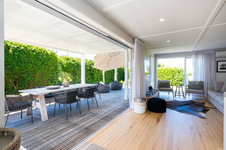 Photo of property in 19 Harper Road, Waimarama, 4294