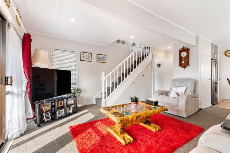 Photo of property in 1/6 Sturm Avenue, Massey, Auckland, 0614