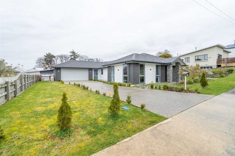 Photo of property in 14 Mary Street, Gore, 9710