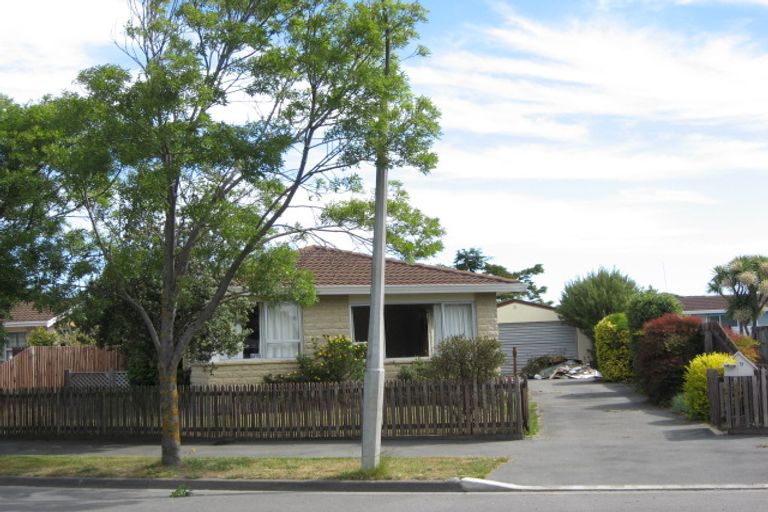 Photo of property in 9 Daytona Place, Parklands, Christchurch, 8083