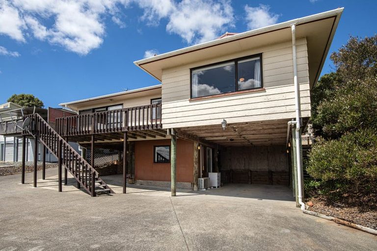 Photo of property in 34 Raumati Crescent, Onerahi, Whangarei, 0110