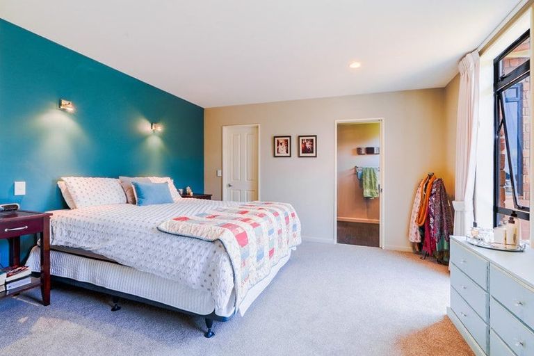 Photo of property in 76 Rototuna Road, Rototuna, Hamilton, 3210