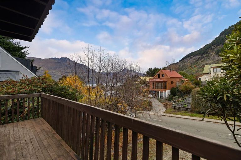 Photo of property in 257 Fernhill Road, Sunshine Bay, Queenstown, 9300