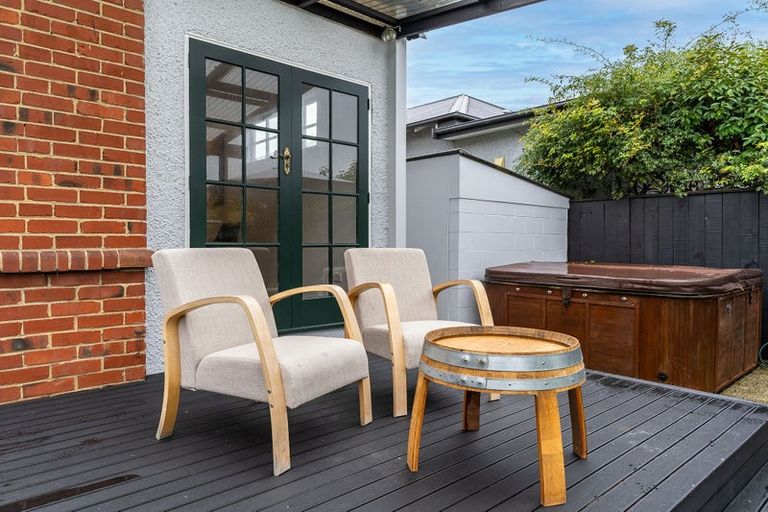 Photo of property in 30 Ings Avenue, Saint Clair, Dunedin, 9012