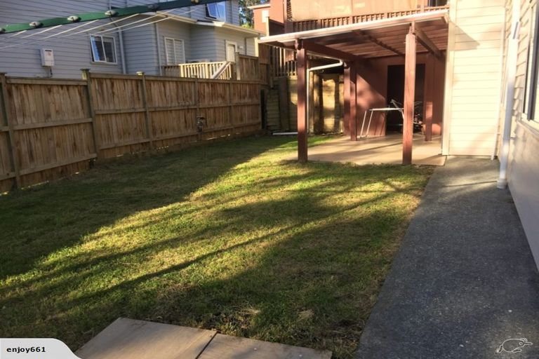 Photo of property in 59 Bernard Magnus Lane, Greenhithe, Auckland, 0632