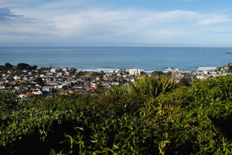 Photo of property in 20 Seaview Terrace, Kew, Dunedin, 9012