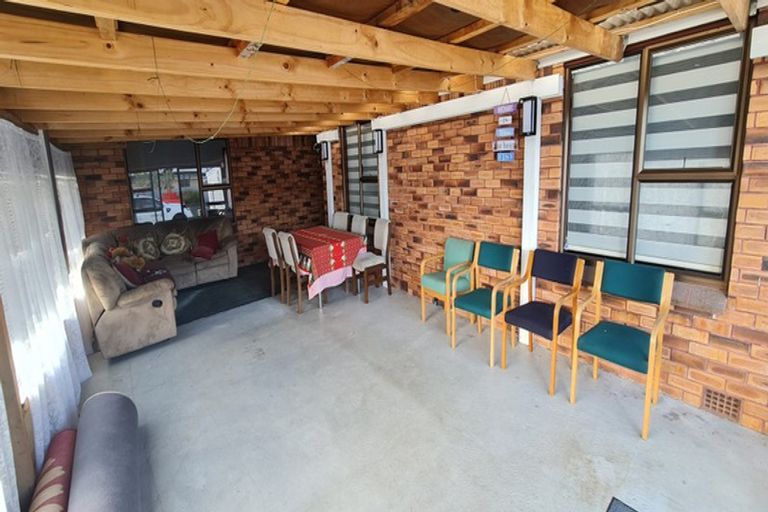 Photo of property in 72 Valentine Street, Papakura, 2110