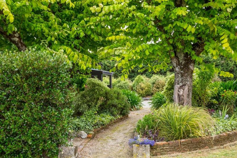 Photo of property in 439 Paierau Road, Opaki, Masterton, 5881