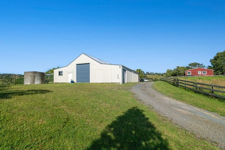 Photo of property in 211 Stoney Creek Road, Kaukapakapa, 0873
