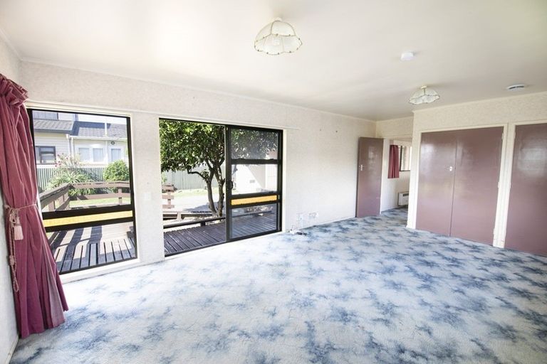 Photo of property in 301 Kennedy Road, Onekawa, Napier, 4110