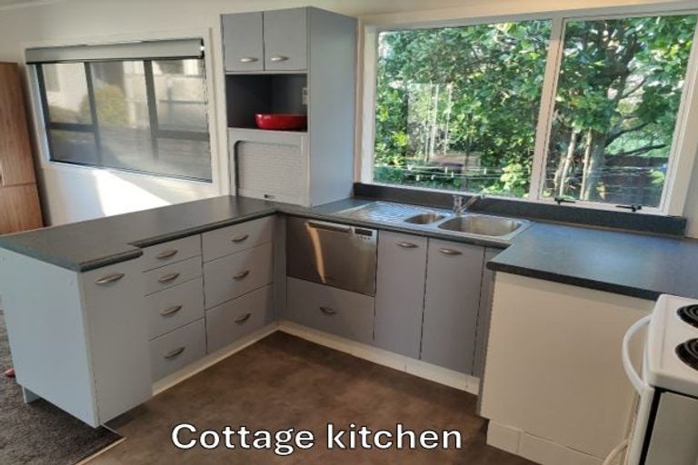 Photo of property in 78 Seaview Road, Paraparaumu Beach, Paraparaumu, 5032