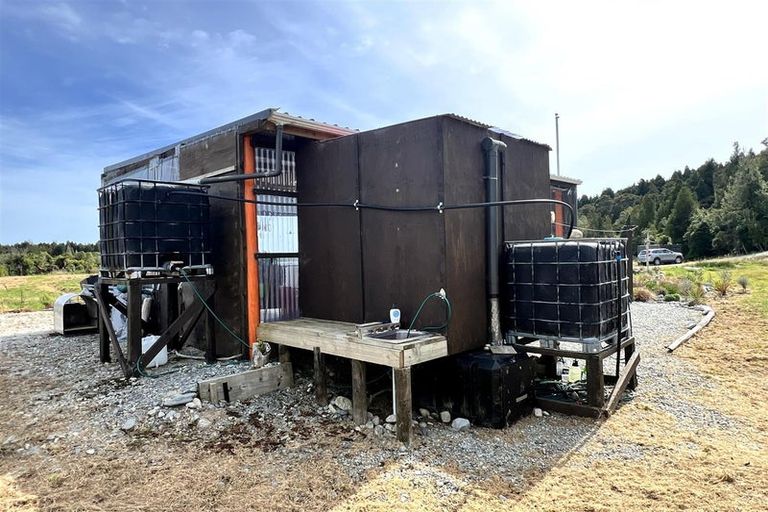 Photo of property in 916 Old Christchurch Road, Awatuna, Hokitika, 7882