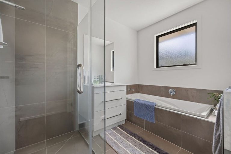 Photo of property in 10 Cove Lane, Mount Creighton, Queenstown, 9371