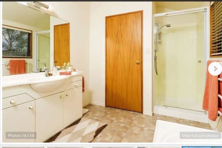 Photo of property in 2/295 East Coast Road, Mairangi Bay, Auckland, 0630