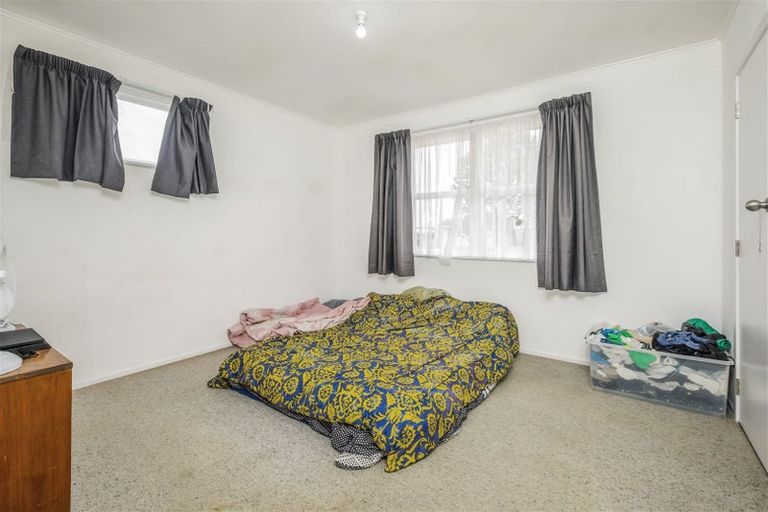 Photo of property in 12 Cargill Street, Papakura, 2110