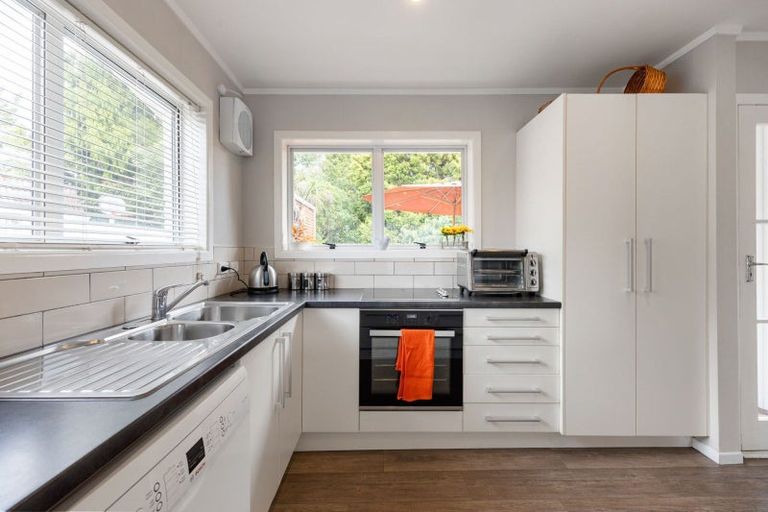 Photo of property in 3a Bellwood Place, Chartwell, Hamilton, 3210