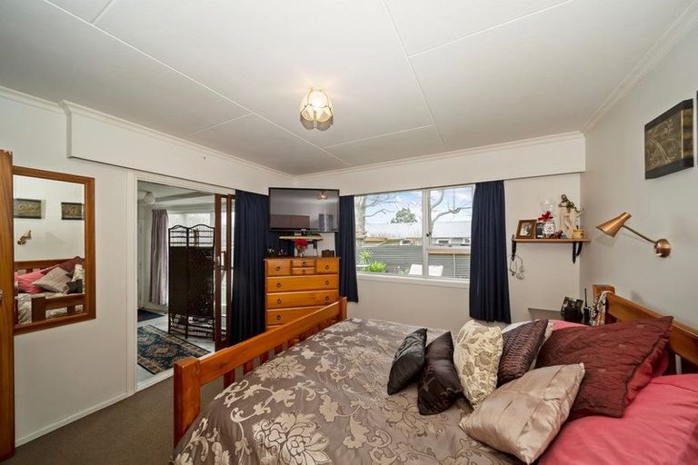 Photo of property in 109 Govett Avenue, Frankleigh Park, New Plymouth, 4310