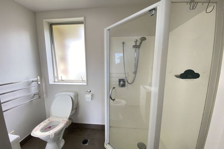 Photo of property in 3 Cityview Place, Massey, Auckland, 0614