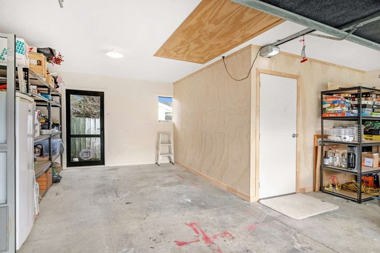 Photo of property in 34 Dahlstrom Grove, Kelvin Grove, Palmerston North, 4414