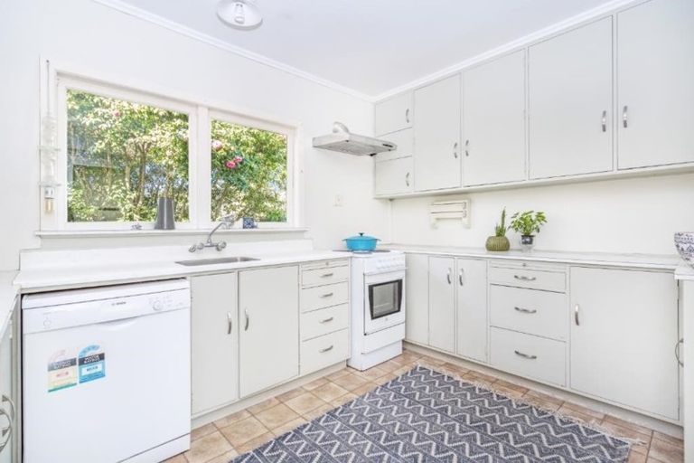 Photo of property in 24 Crawford Crescent, Te Kamo, Whangarei, 0112