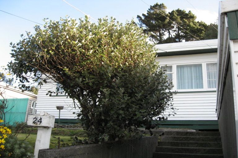 Photo of property in 24 Main Road, Wainuiomata, Lower Hutt, 5014
