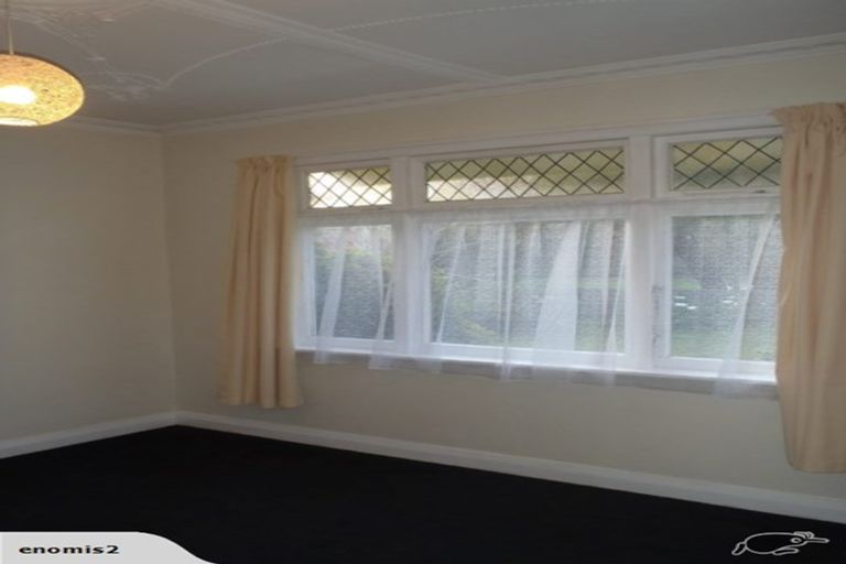Photo of property in 1/76 Cambridge Terrace, Waterloo, Lower Hutt, 5011