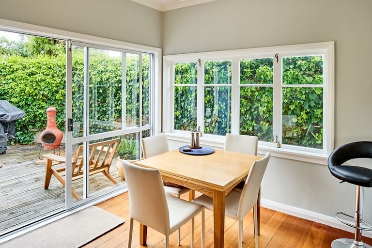 Photo of property in 372 Muritai Road, Eastbourne, Lower Hutt, 5013