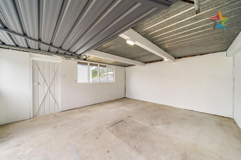 Photo of property in 17 Reynolds Street, Taita, Lower Hutt, 5011