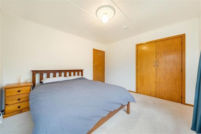 Photo of property in 30 Karamu Crescent, Wainuiomata, Lower Hutt, 5014