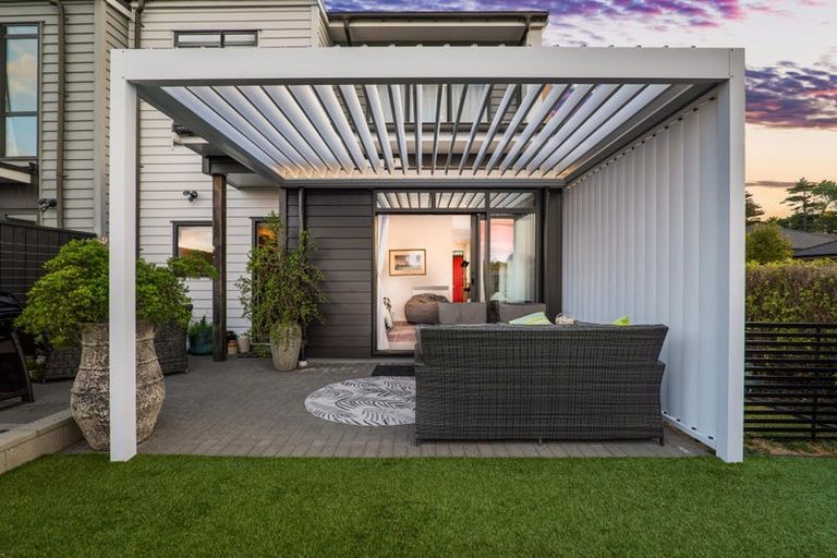 Photo of property in 14b Dida Park Drive, Kumeu, 0810