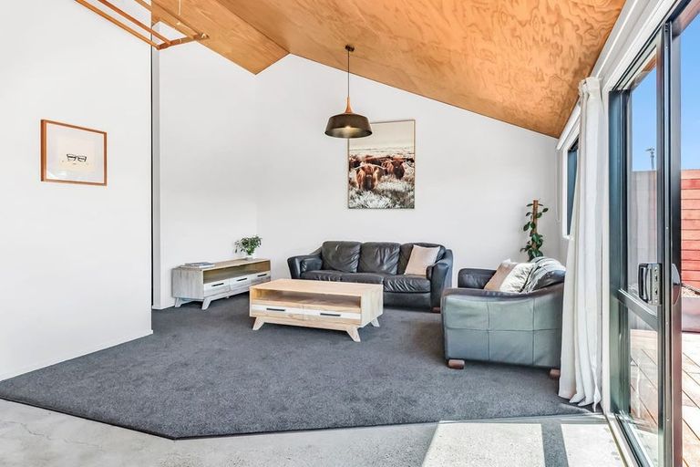 Photo of property in 16 Glen Oak Drive, Kirwee, Darfield, 7571