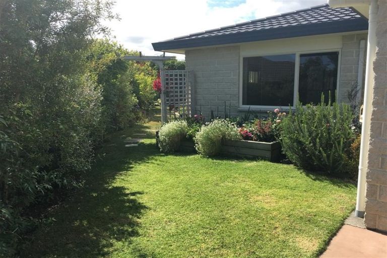 Photo of property in 34 Monarch Place, Paraparaumu Beach, Paraparaumu, 5032