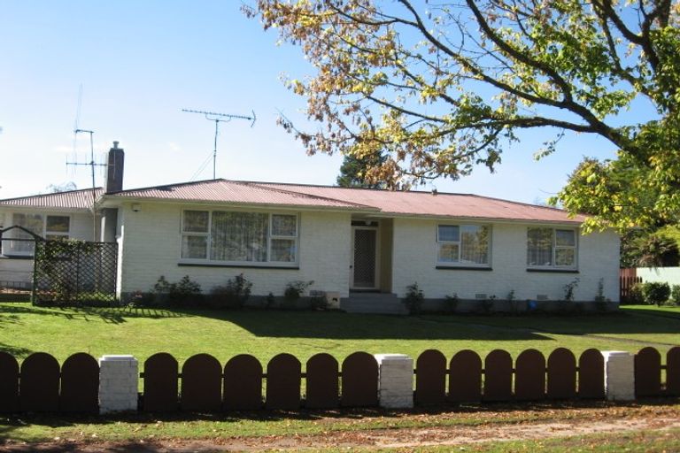 Photo of property in 1 Dunkeld Place, Tokoroa, 3420