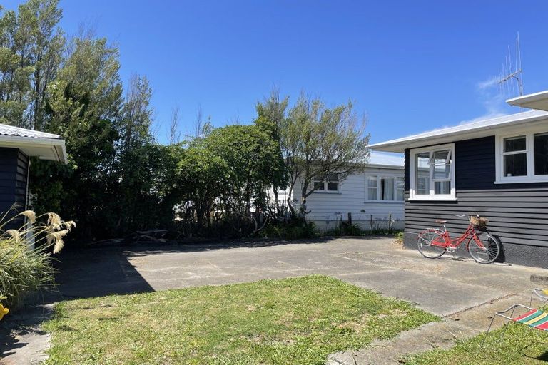 Photo of property in 35 Aotaki Street, Otaki, 5512