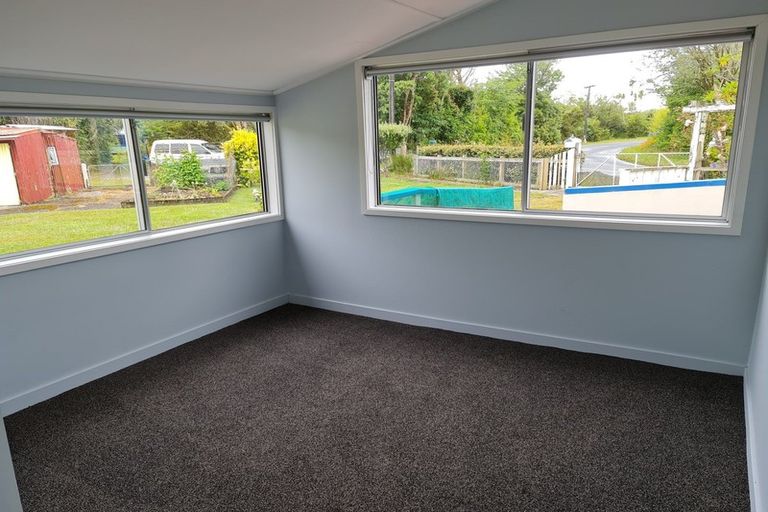 Photo of property in 70 Snodgrass Road, Westport, 7892