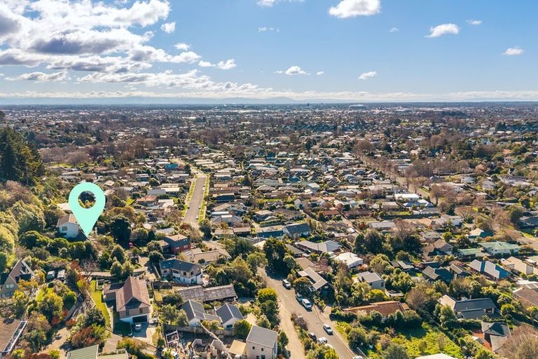 Photo of property in 70 Landsdowne Terrace, Cashmere, Christchurch, 8022