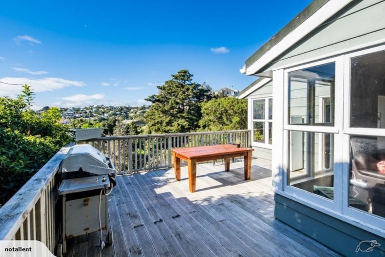 Photo of property in 33 Verviers Street, Karori, Wellington, 6012