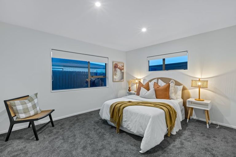 Photo of property in 2/3 Centreway Road, Orewa, 0931