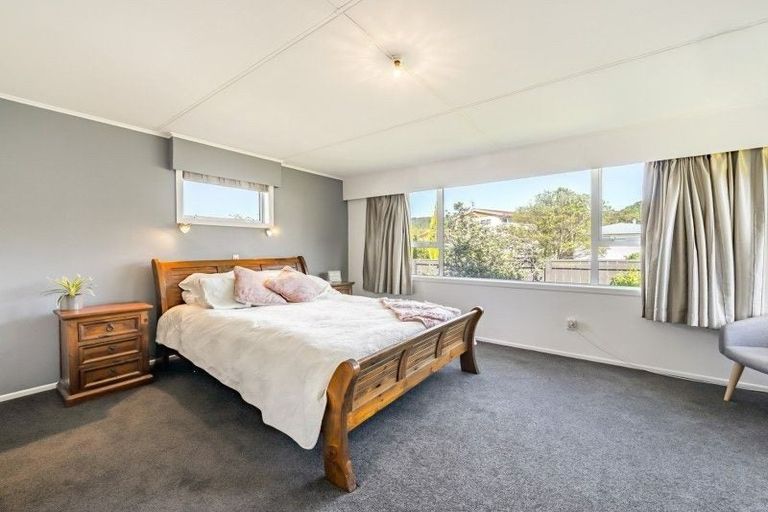Photo of property in 3 Manutuke Street, Wainuiomata, Lower Hutt, 5014