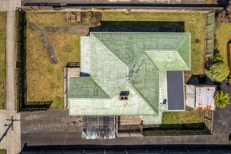 Photo of property in 3 Harper Street, Gonville, Whanganui, 4501