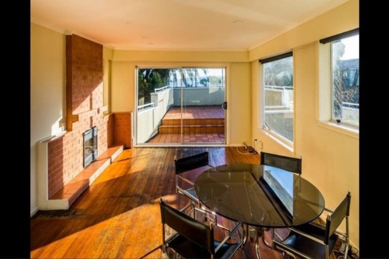 Photo of property in 188 Saint Andrews Road, Plimmerton, Porirua, 5026