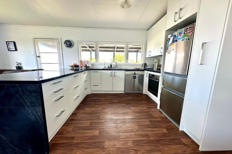 Photo of property in 56 James Street, Balclutha, 9230