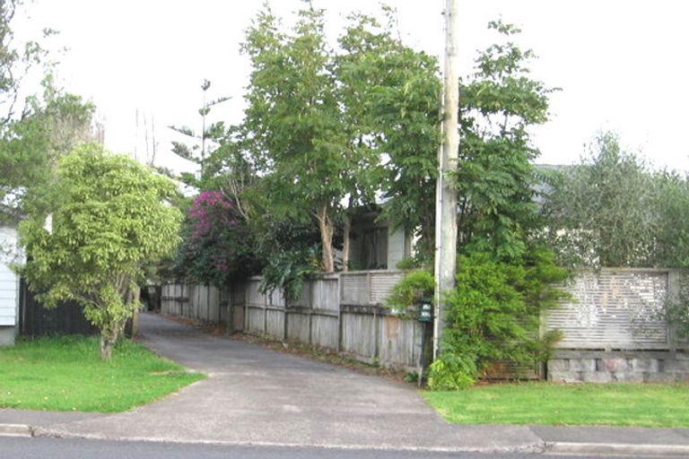 Photo of property in 309a Royal Road, Massey, Auckland, 0614