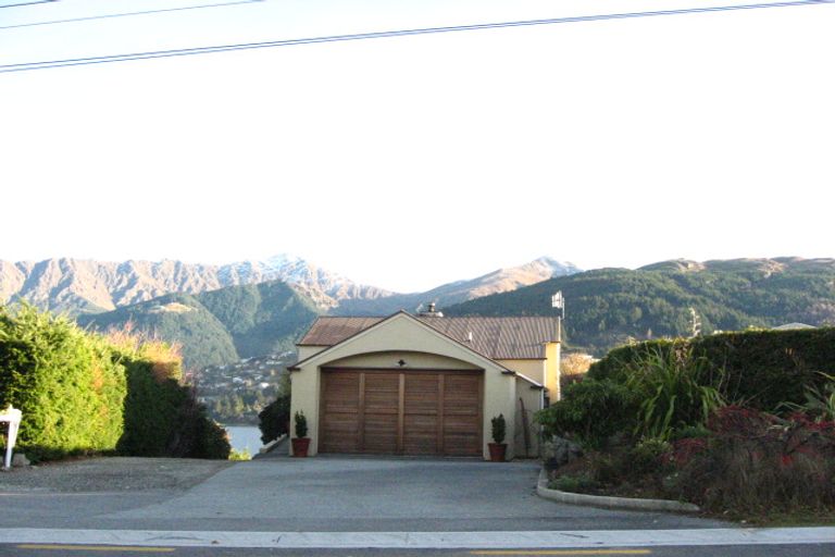 Photo of property in 447 Peninsula Road, Kelvin Heights, Queenstown, 9300