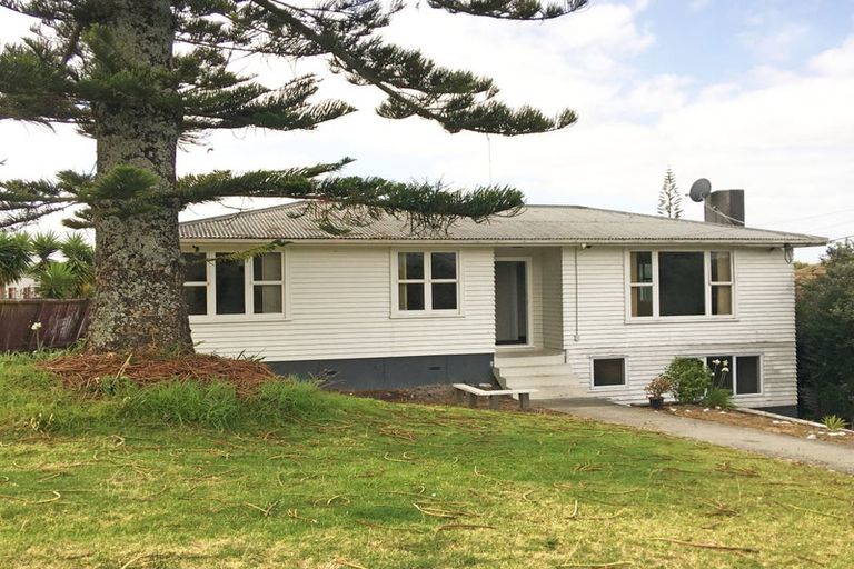 Photo of property in 4 Utting Street, Birkdale, Auckland, 0626