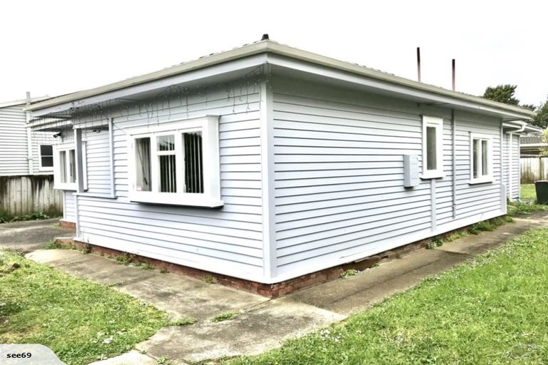 Photo of property in 324 Mount Albert Road, Mount Roskill, Auckland, 1041
