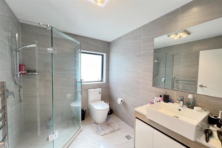 Photo of property in 104 Bellbird Street, Papakura, 2110