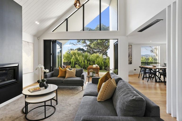 Photo of property in 7 Jack Seabrook Road, Hobsonville, Auckland, 0616